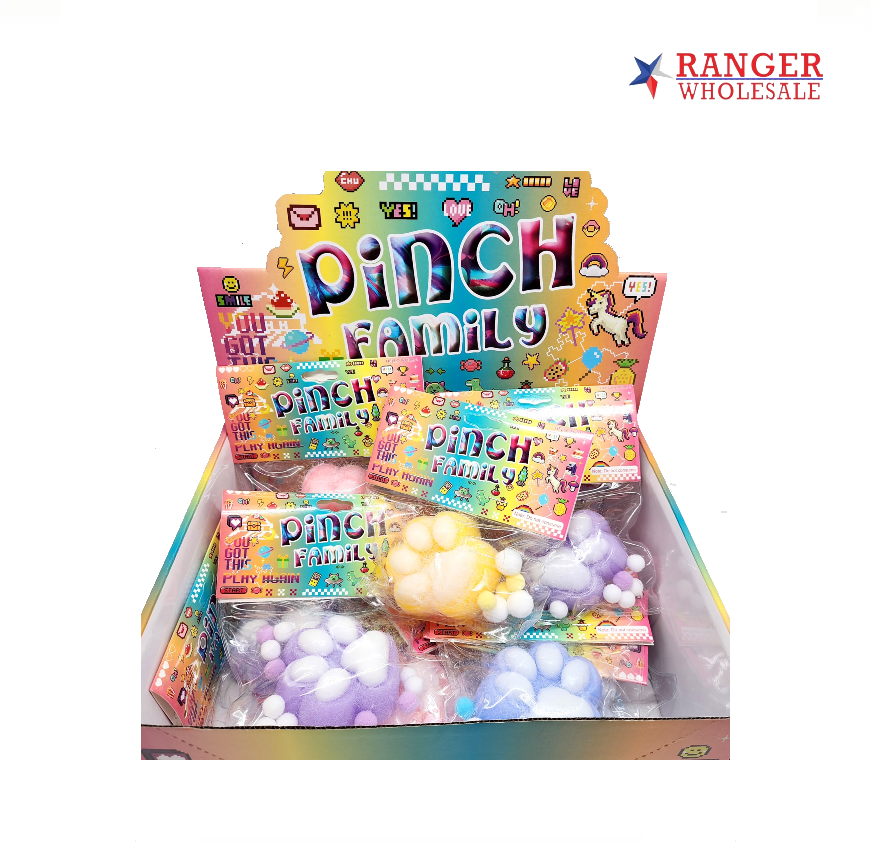 SQUISHY PINCH FAMILY 12CT